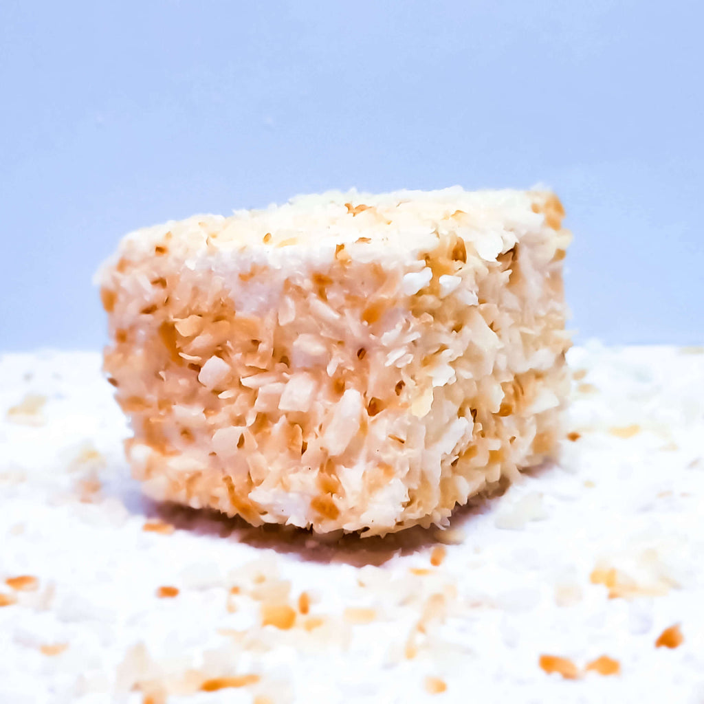 The softest, fluffiest, melt in the mouth handcrafted Vanilla flavoured Marshmallow coated in lightly toasted Coconut flakes