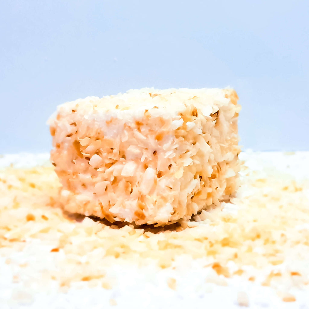 The softest, fluffiest, melt in the mouth handcrafted Vanilla flavoured Marshmallow coated in lightly toasted Coconut flakes